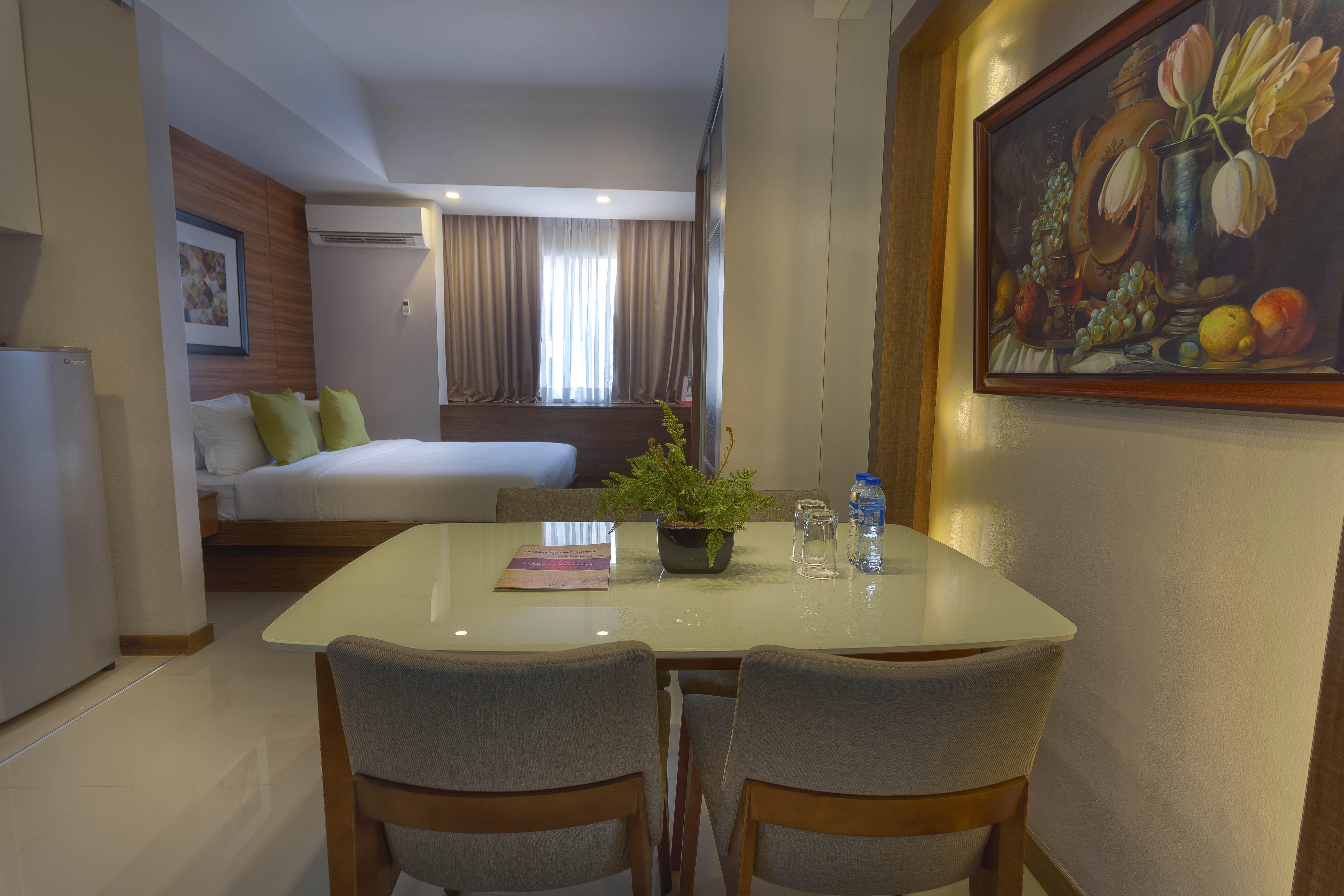 Valero Grand Suites By Swiss-Belhotel Makati City Zewnętrze zdjęcie