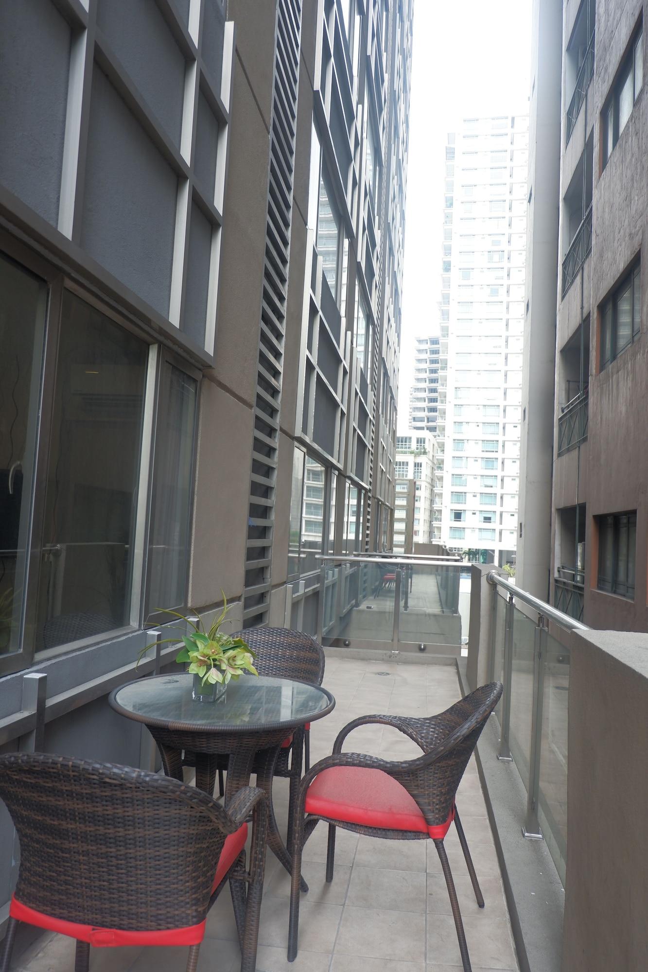 Valero Grand Suites By Swiss-Belhotel Makati City Zewnętrze zdjęcie